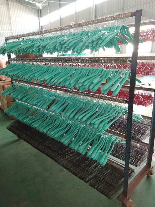 高檔實(shí)大衣架廠家參加 2021第8屆中國 長沙 百貨批發(fā)市場商品交易會(huì)